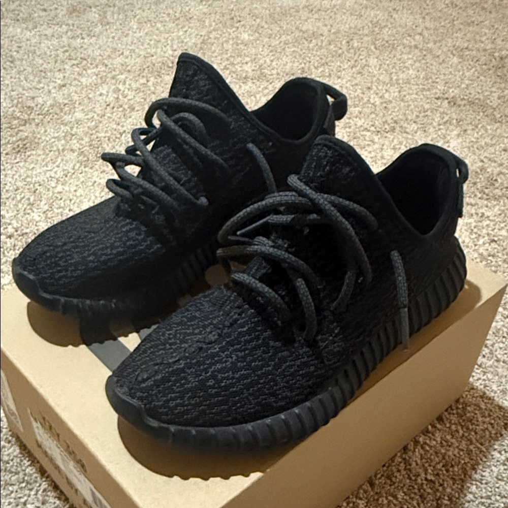 Yeezy Black Athletic Shoes